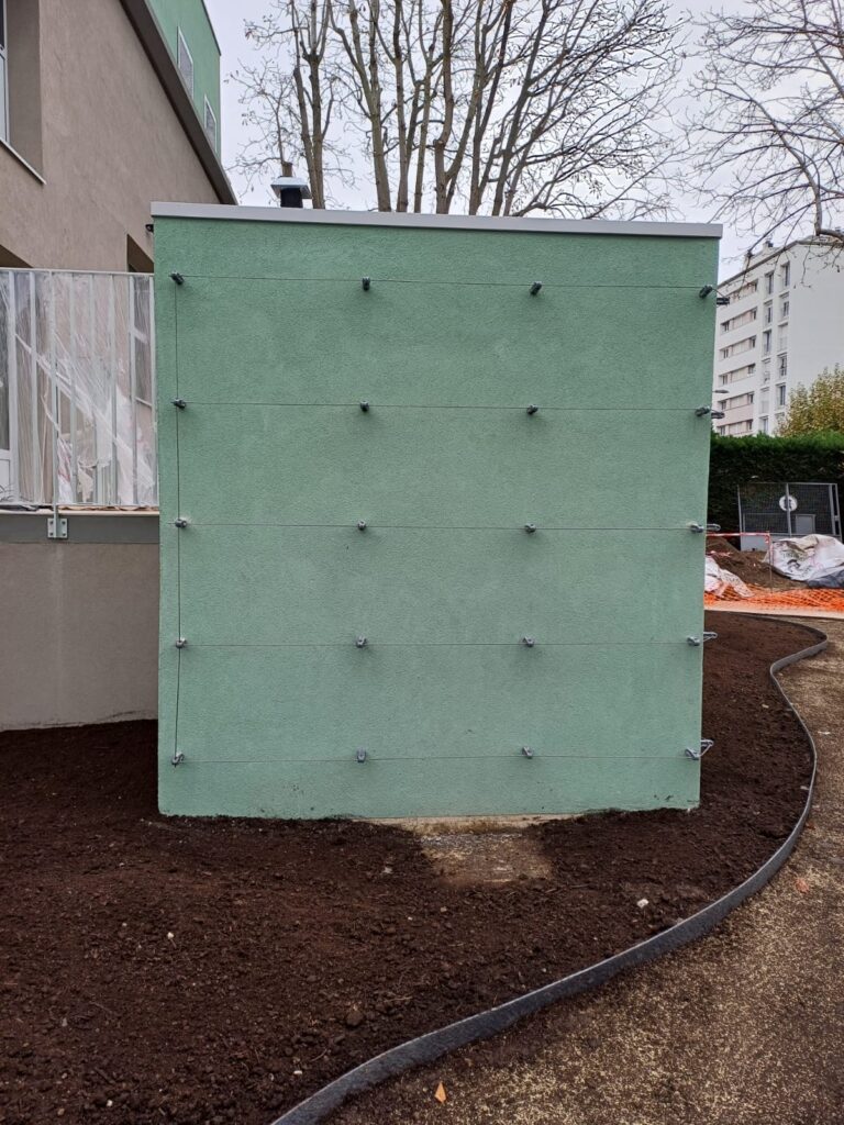 Installation de supports pour végétalisation verticale – Le Mée-sur-Seine